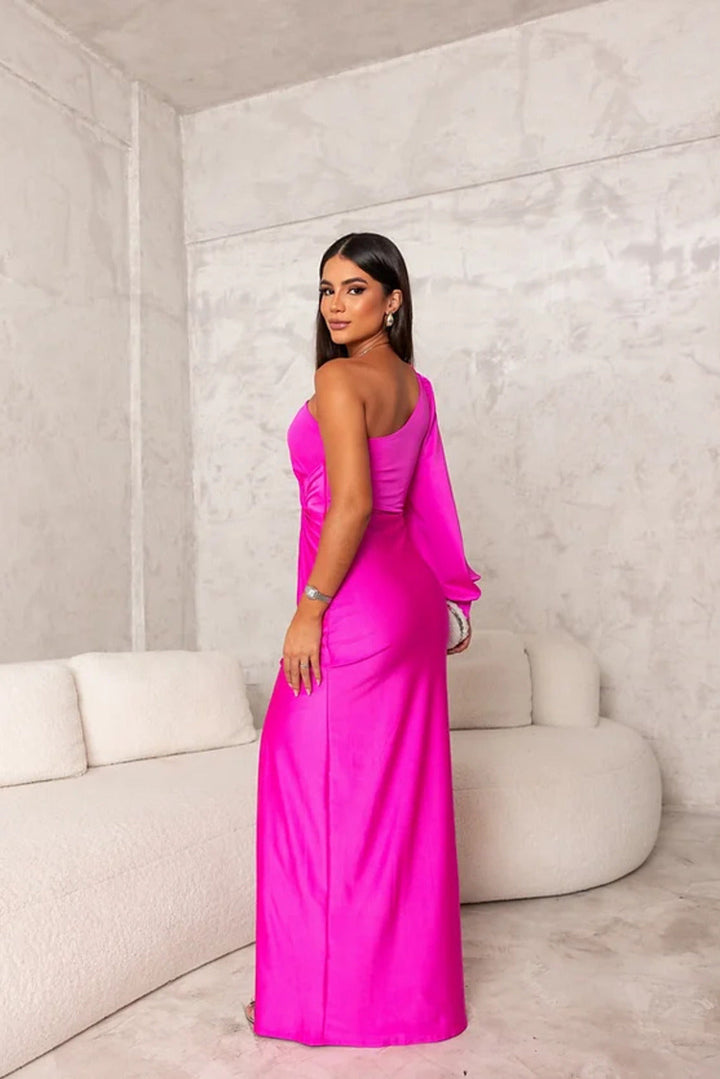 Hilda - Elegant dress with finesse