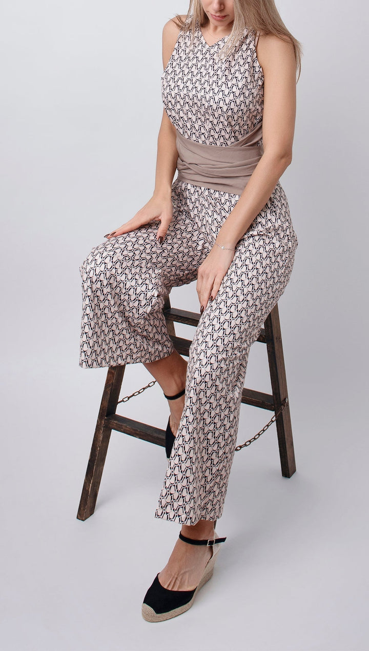 Lorinda Sleeveless Round-Neck Mono Suit