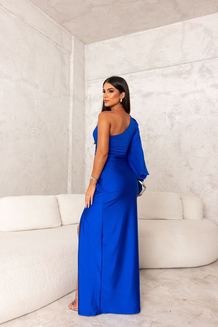 Hilda - Elegant dress with finesse