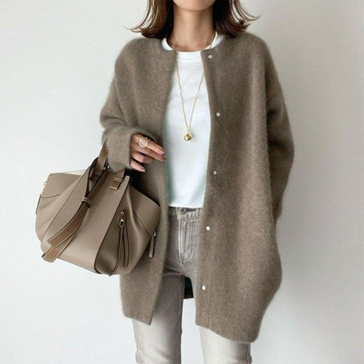 Clara | ELEGANT CASHMERE CARDIGAN