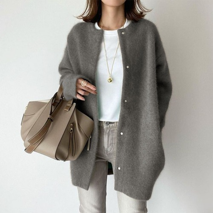 Clara | ELEGANT CASHMERE CARDIGAN