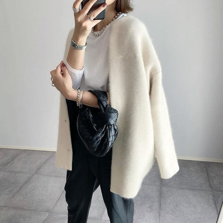 Clara | ELEGANT CASHMERE CARDIGAN