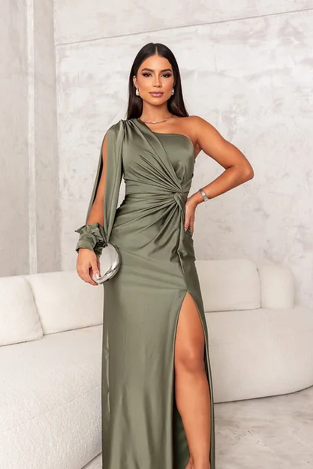 Hilda - Elegant dress with finesse