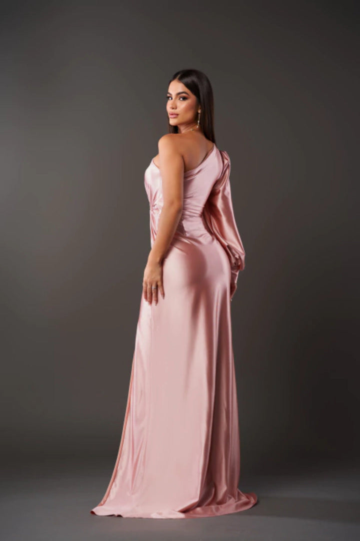 Hilda - Elegant dress with finesse