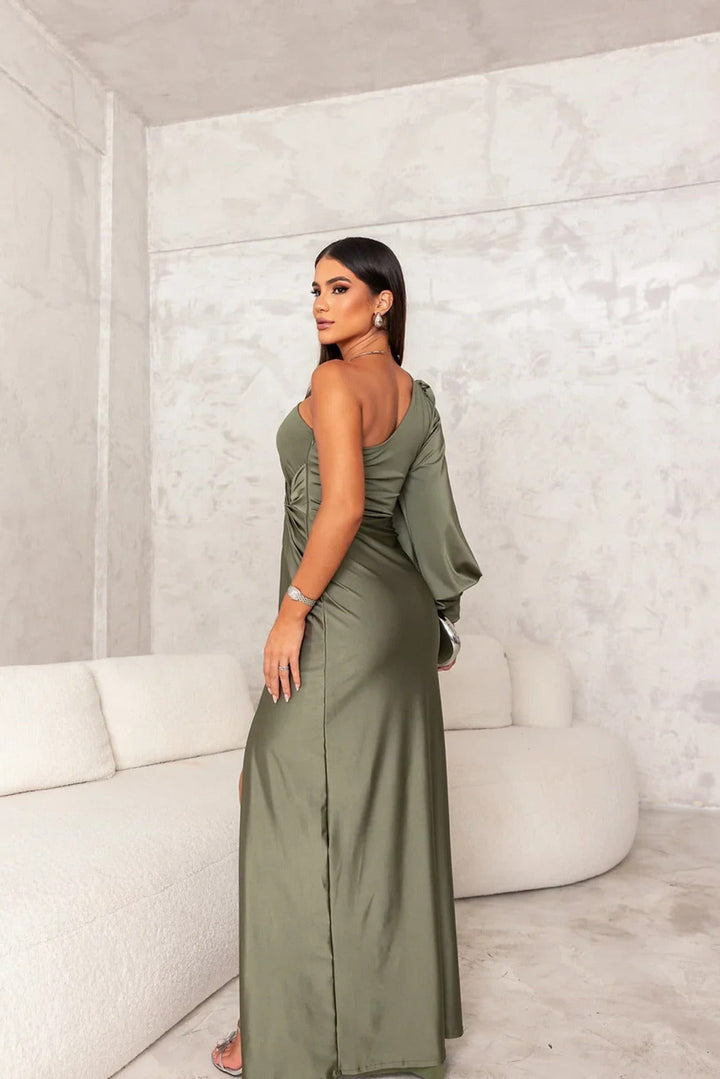 Hilda - Elegant dress with finesse